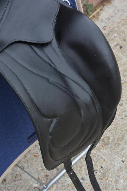 Selle de dressage Antarès