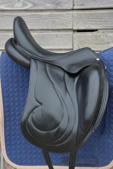 Selle de dressage Antarès