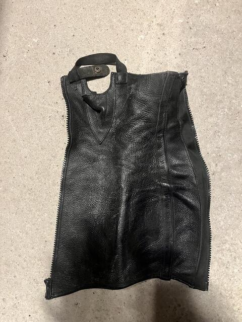 Mini Chaps en cuir