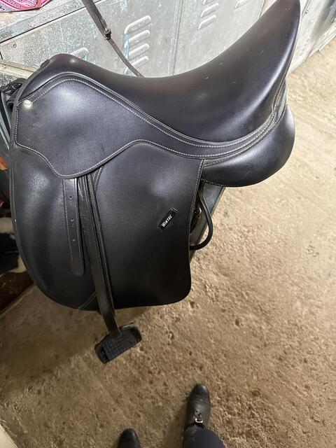 Selle de dressage wintec