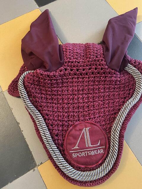 bonnet Alexandra Lederman