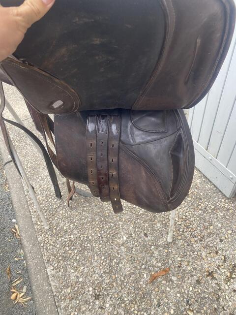 Lot 2 selles