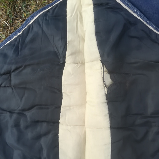 Couverture d'écurie taille 145 Equitheme