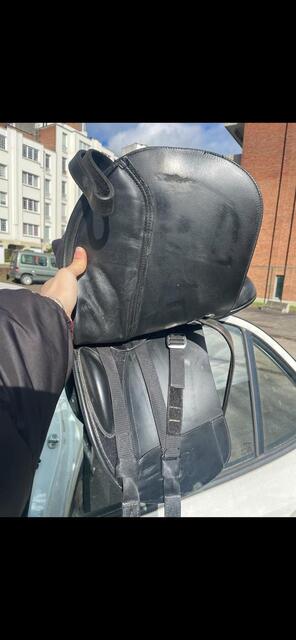 Selle de dressage Bates