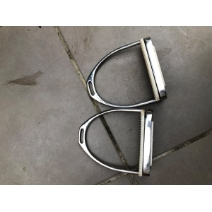 Étrier Félix Bhüler