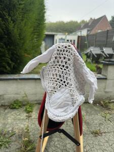 bonnet blanc