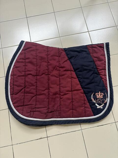 Tapis bordeaux