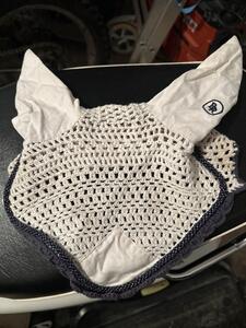 bonnet blanc