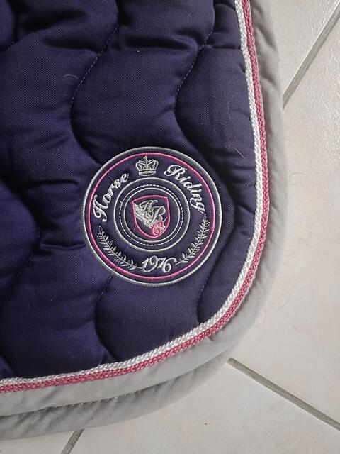 Tapis fouganza violet
