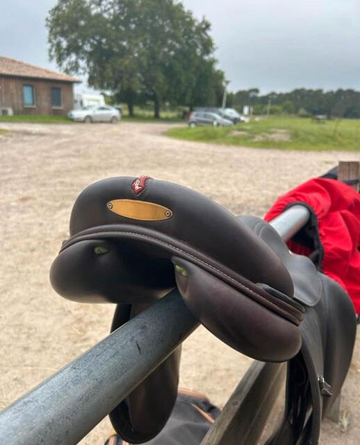 Selle Équipe CSO taille 17,5