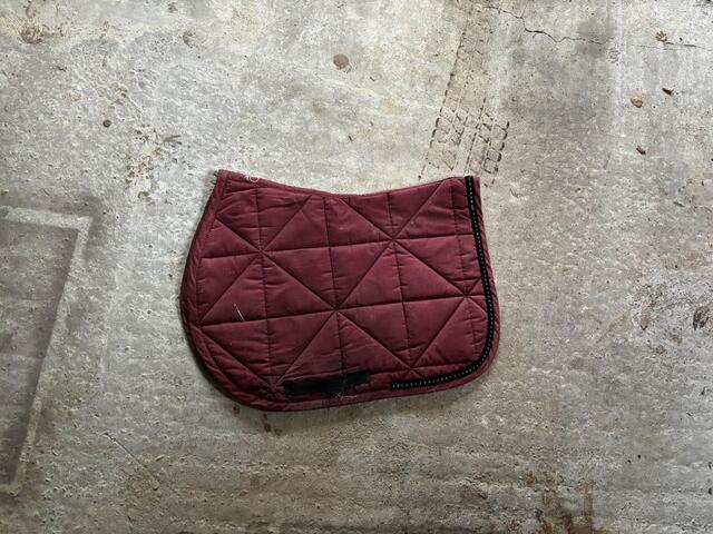 Tapis fourganza bordeaux