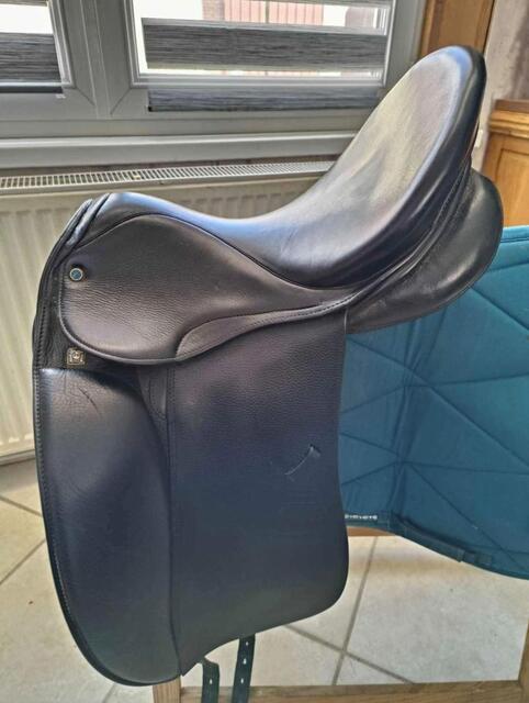 Selle dressage stubben