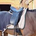 Selle dressage stubben