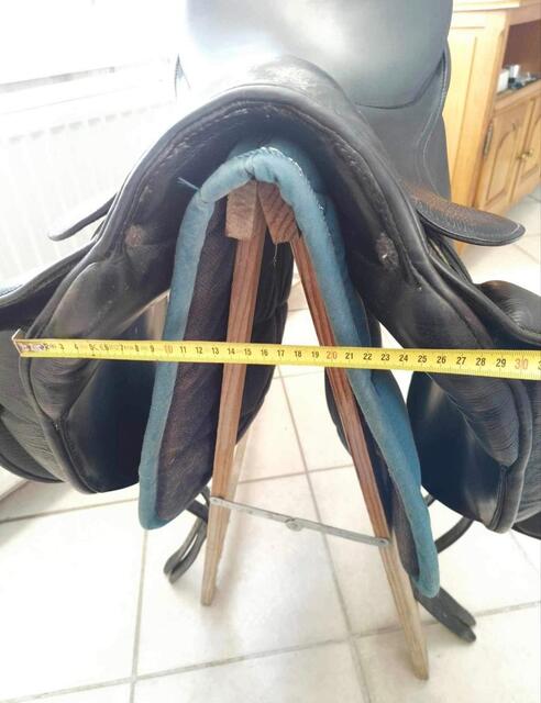Selle dressage stubben