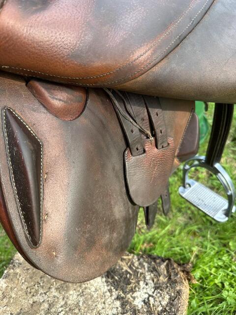 Selle Antares évolution 17 pouces 2A 2017