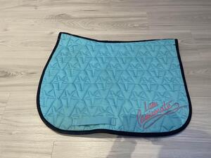 Tapis fouganza bleu