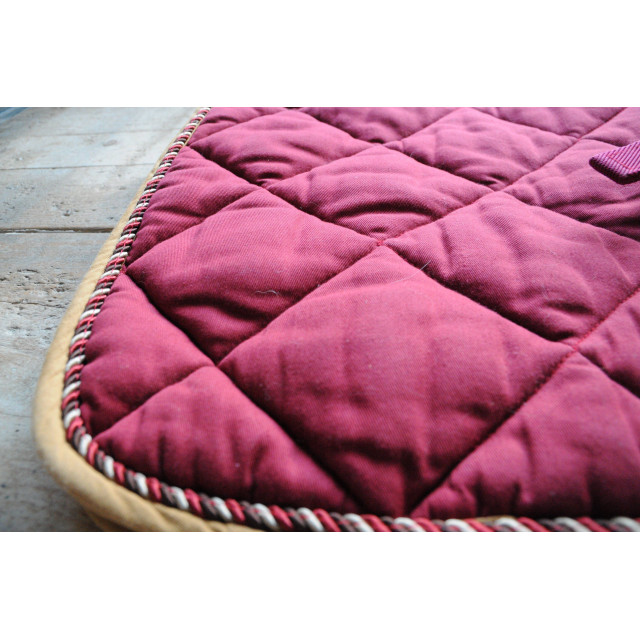 tapis équithéme +bonnet bordeaux