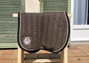 Tapis marron