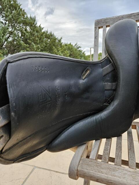 Selle de dressage Zaldi Classic T 18