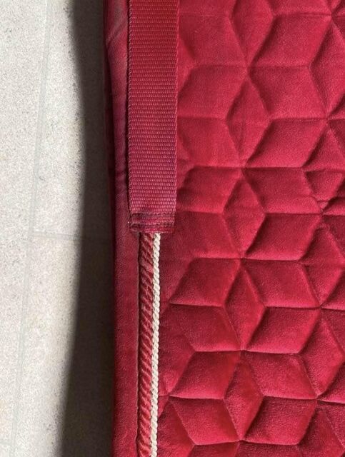 Tapis rouge velours Kentucky