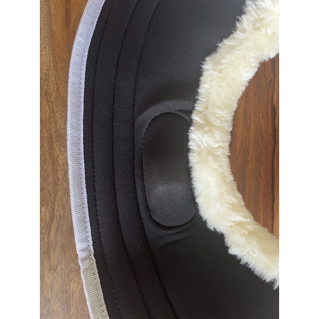 Cloches blanches avec mouton synthétique - Taille L