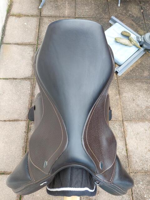 Selle Ikonic