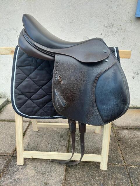 Selle Ikonic