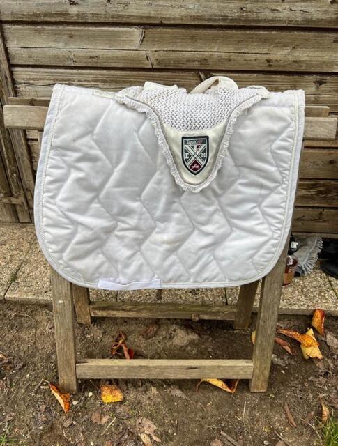 ensemble dressage blanc