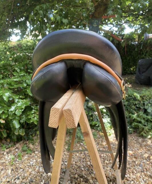 Selle 17,5 pouces