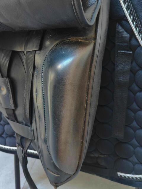 Selle de dressage Albion 17.5'