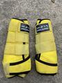 Tapis protection jaune