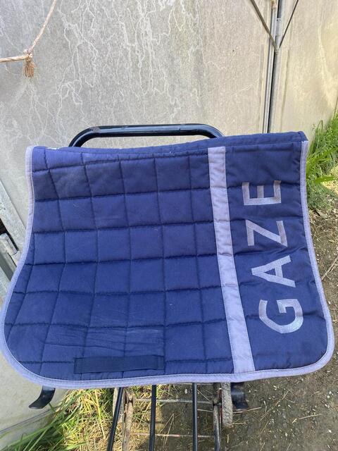 Tapis Gaze bleu marine taille Cheval très bon état