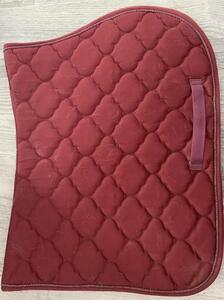 Tapis bordeaux riding world