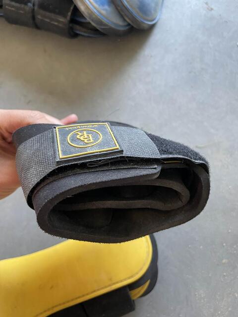 ensemble guêtres et protège boulets