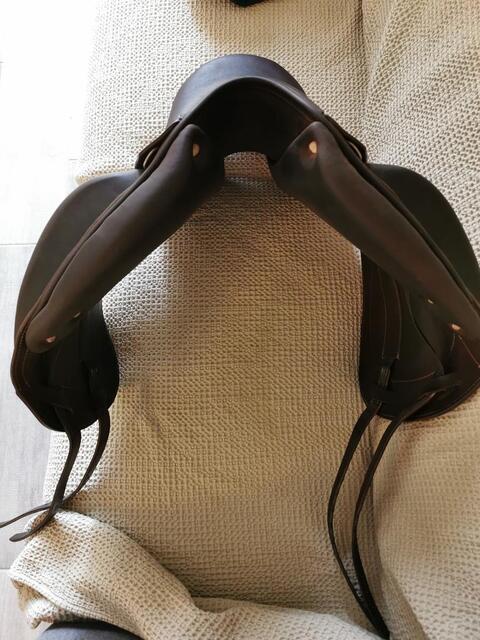 Selle de dressage Antares Signature