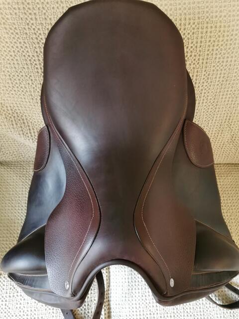 Selle de dressage Antares Signature