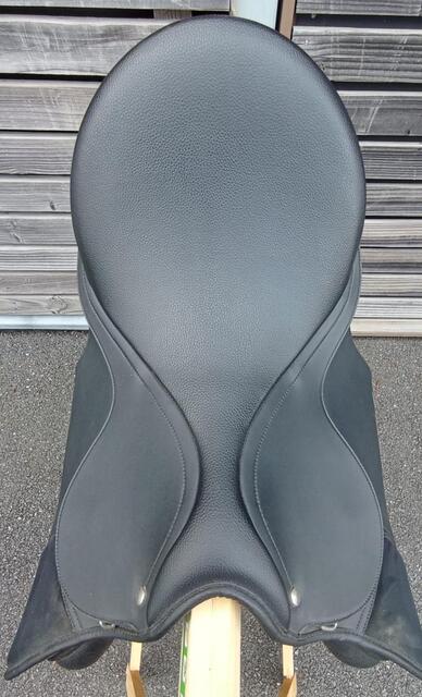 Selle Wintec 250 mixte noire 17'' (quasi neuve)