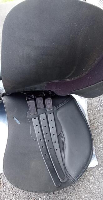 Selle Wintec 250 mixte noire 17'' (quasi neuve)