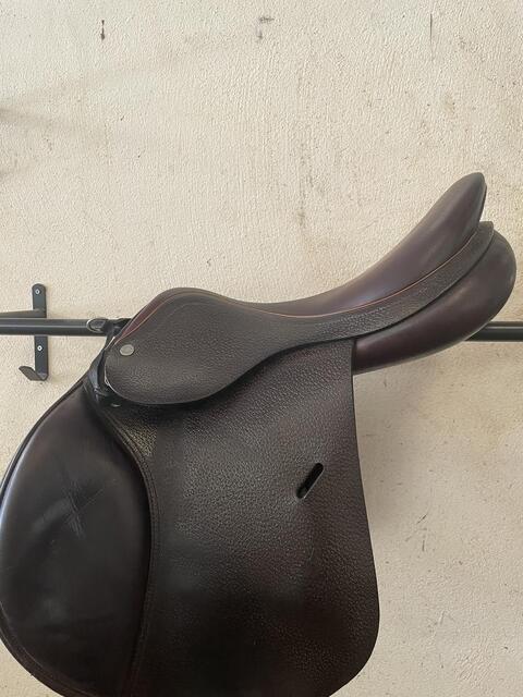 Selle Equipe taille 16/ Arcade 22