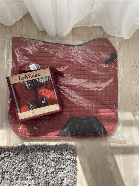 Ensemble tapis dressage Lemieux
