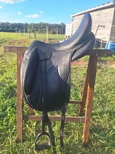 Selle dressage devoucoux