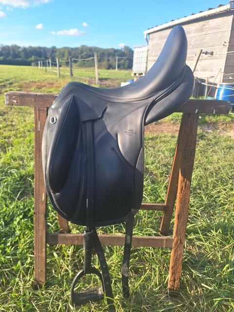 Selle dressage devoucoux