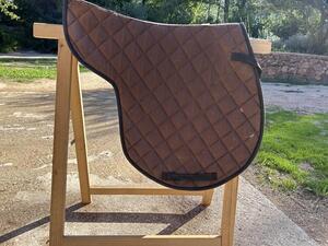 tapis cheval marron