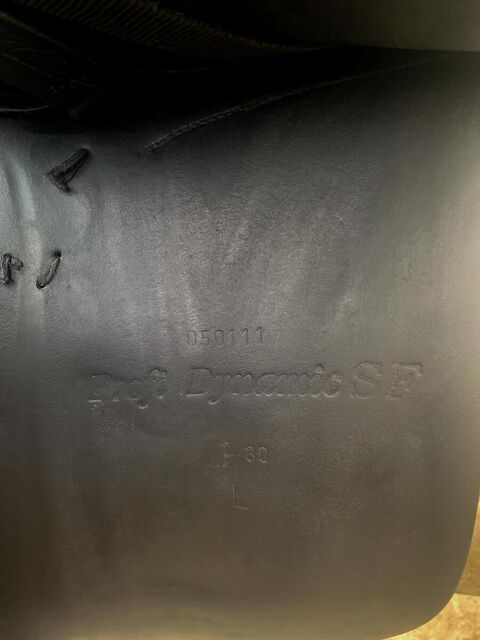 Selle de dressage Otto Schumacher Dynamic SF 16,5 de 2011