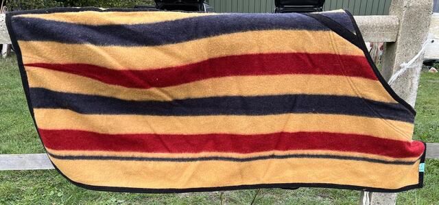Shires Couverture 125