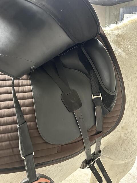 Selle Ikonic Light