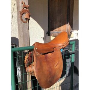 Selle en cuir marron