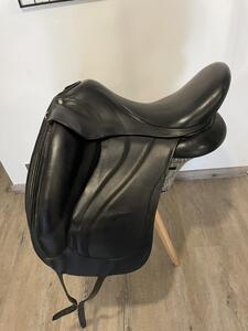 Selle de dressage Antares 17,5’
