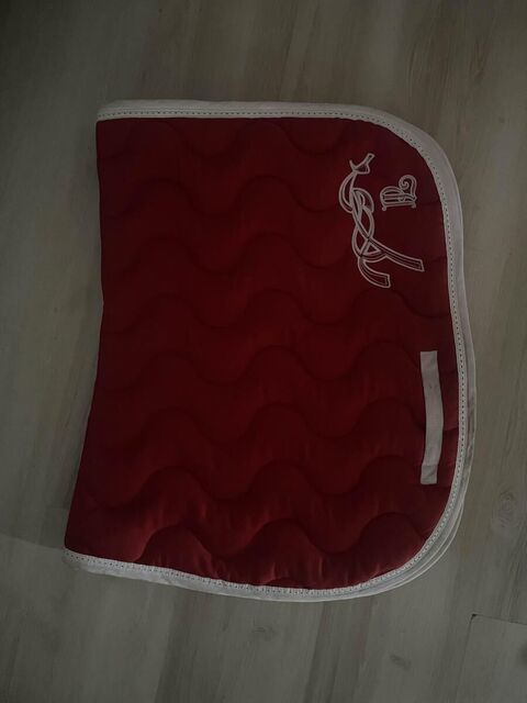 tapis Pénélope Leprevost rouge