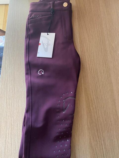 pantalon de cheval couleur bordeaux